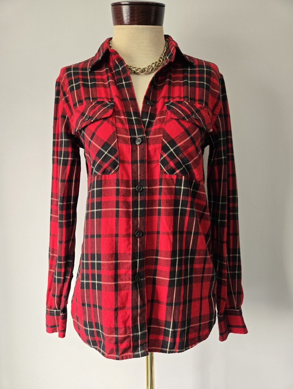 Ralph Lauren LRL Red Plaid Button-Front lomg Sleeve Shirt. Size Small